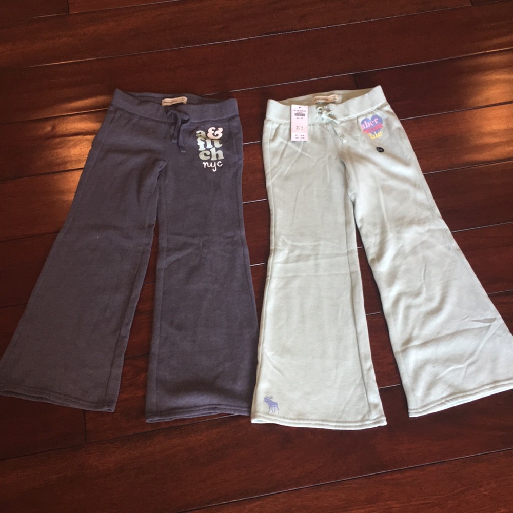 Abercrombie 2 pairs of pants
